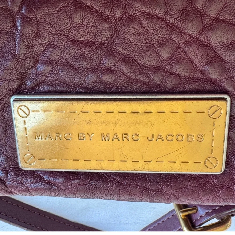 Marc by Marc Jacobs Burgundy Pebbled Lamb Leather Crossbody Shoulder Gold Silver